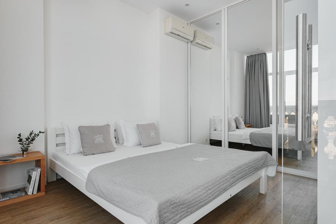 Royal Sky Apartments Οδησσός Εξωτερικό φωτογραφία