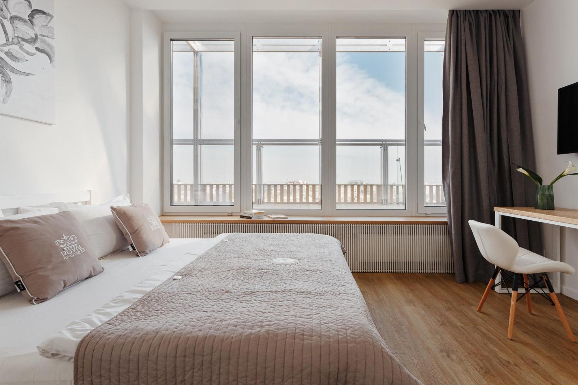 Royal Sky Apartments Οδησσός Δωμάτιο φωτογραφία